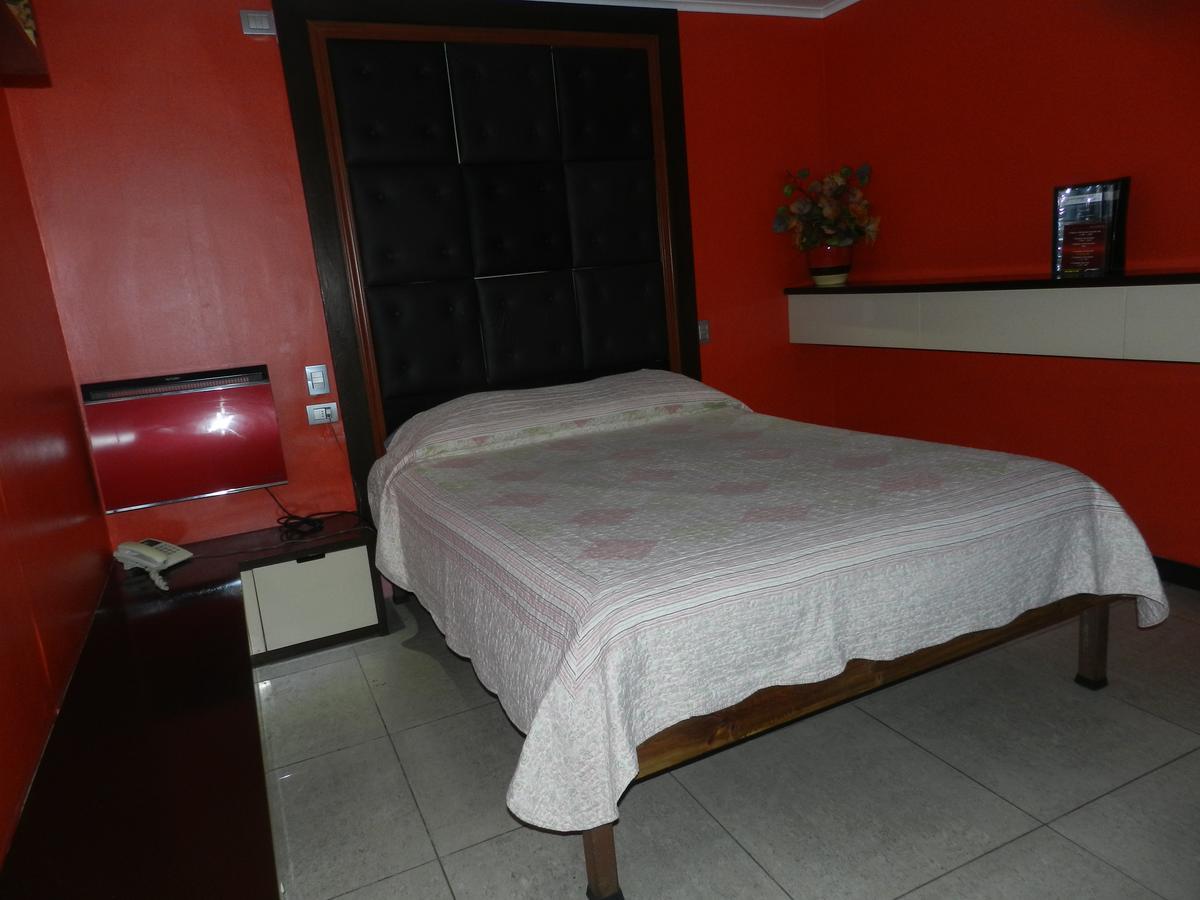 Hotel Guayaquil Santiago de Chile Bagian luar foto